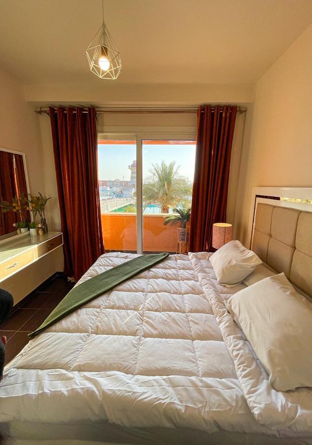 Fully Equipped Apartments Pool & Mountains View In Porto Sharm Resort מראה חיצוני תמונה