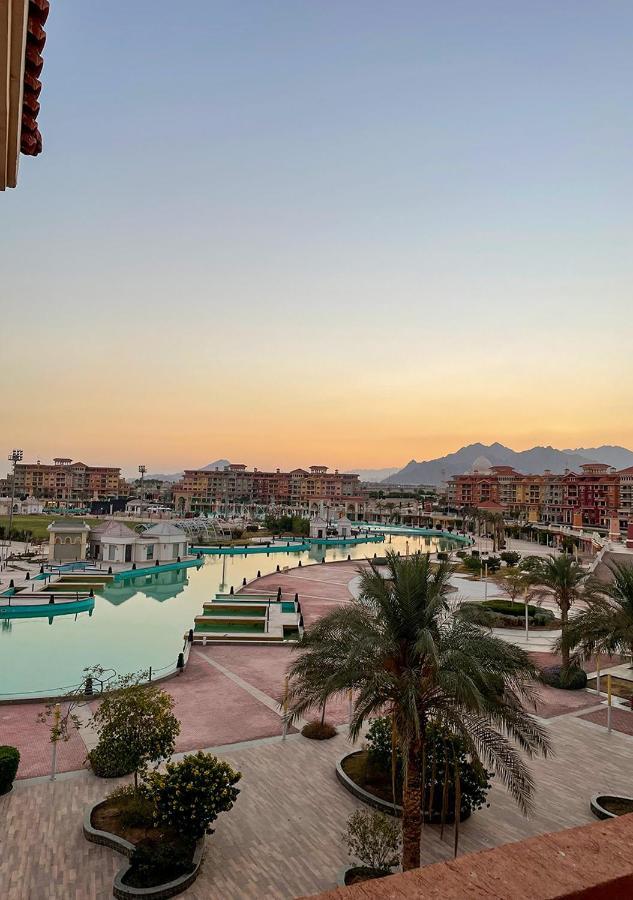 Fully Equipped Apartments Pool & Mountains View In Porto Sharm Resort מראה חיצוני תמונה